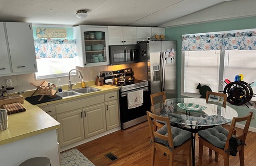 Buena Vista House | Cozy 2-bedroom in lovely Holiday a family and pet friendly home