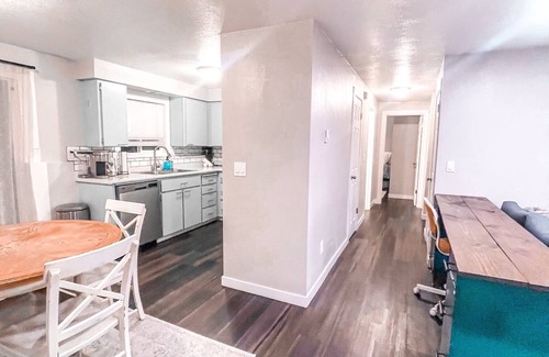 Nevada - Lidgerwood House | Cozy 2-bedroom Unit in awesome Spokane with WiFi