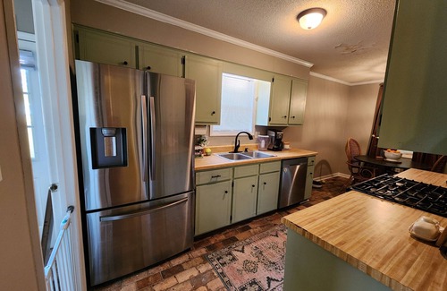 Gracewood House | Cozy 2 Bedroom Within 15 Minutes of The Masters