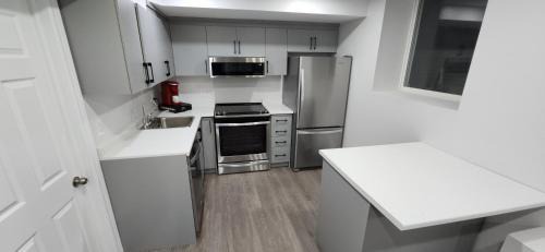 Georgetown Apartment | Cozy 2 Bedrooms & 2 Bathrooms Guest Suite with Electric Fireplace