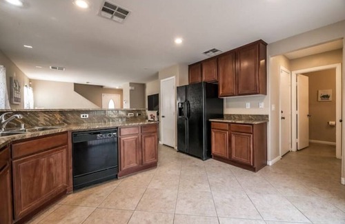 Enterprise House | Cozy 2bdrm house near M Resort
