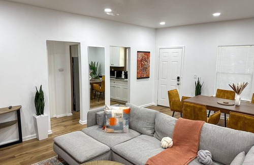 Florence-Graham House | Cozy 2BR/2BA Duplex Downtown LA