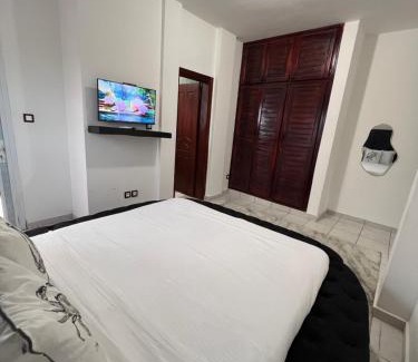 Douala Apartment | Cozy 3 Bedroom Furnished Apartment,Bonamousadi