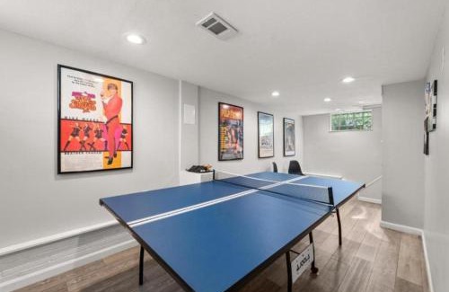 Euclid House | Cozy 3-Bedroom Near Cleveland