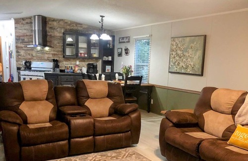 Keith County House | Cozy 3 Bedroom Quick Stop Home | Near i80