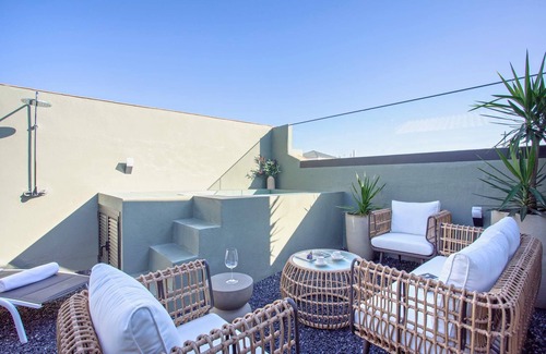 San Lorenzo Apartment | Cozy 3BD duplex with private pool in seville center. Gran Poder III