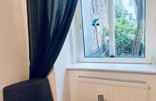 Thurygrund Apartment | Cozy 3BR Apt 10min to Währinger Park