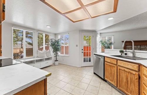 Northwest Reno House | Cozy 3BR Family Home With Patio BBQ Grill Close to Casinos and Shops
