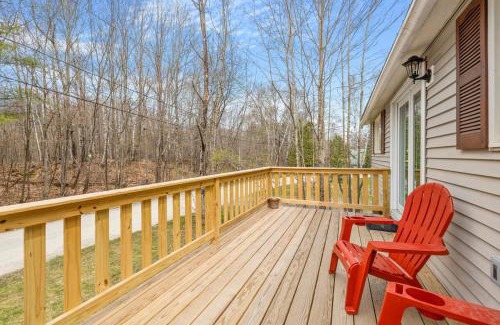 Bethlehem House | Cozy 3BR Retreat in Downtown Bethlehem - Hot Tub, Trails, Near Ski & Hike