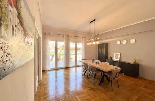 Ampelokipoi Apartment | Cozy 3BRs Family Haven near Metro&Acropolis