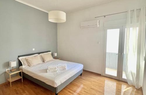 Ampelokipoi Apartment | Cozy 3BRs Family Haven near Metro&Acropolis