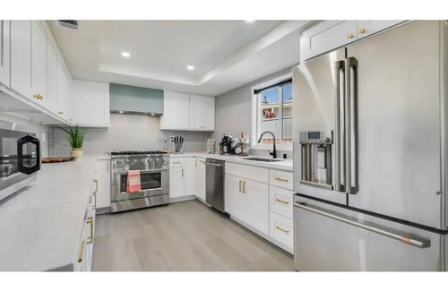 North Tustin Villa | Cozy 4 BD house 12 mins to Disney snd Beach sleeps 10 heated pool