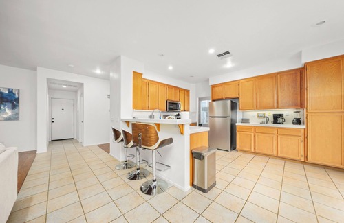 Riverside House | Cozy 4B2.5B｜Garage & Street Parking｜Pet Okay｜Backyard｜Perfect For Insured #42015