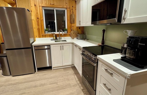 Dysart et al Cottage | Cozy A-Frame chalet on the beautiful Kennisis Lake. Family and Pet Friendly!