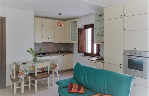 San Nico House | Cozy abode surrounded by greenery, just 10 minutes from the sea