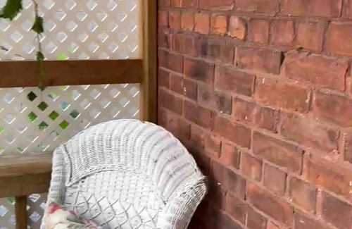 Vankleek Hill Apartment | Cozy ACCESSIBLE oasis with AC, WiFi, Kitchenette in charming Vankleek Hill