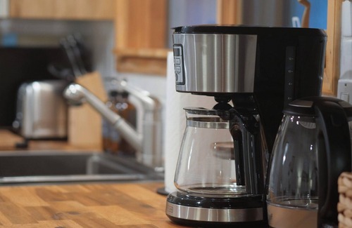 East Kootenay Apartment | Cozy alpine retreat minutes from the ski hill and golf course