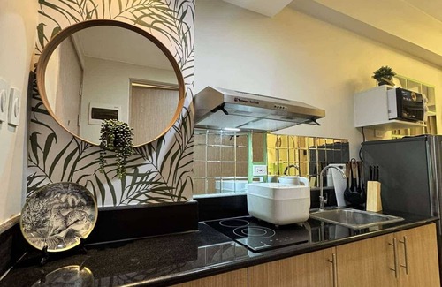 San Dionisio Condo | Cozy and Luxurious 2 bedroom condominium unit , near NAIA airport.