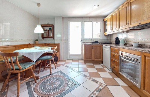 Castello de la Plana Apartment | Cozy apartment in Castelló de la Plana with WiFi
