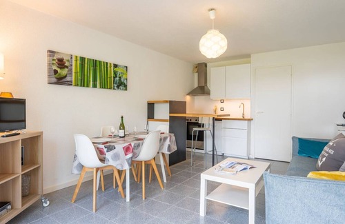 La Trinite-sur-Mer Apartment | Cozy apartment with parking in La Trinité-sur-Mer
