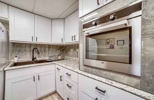 Russian Jack Park Apartment | Cozy Apartment < 4 Miles to Downtown Anchorage!