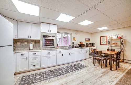 Russian Jack Park Apartment | Cozy Apartment < 4 Miles to Downtown Anchorage!
