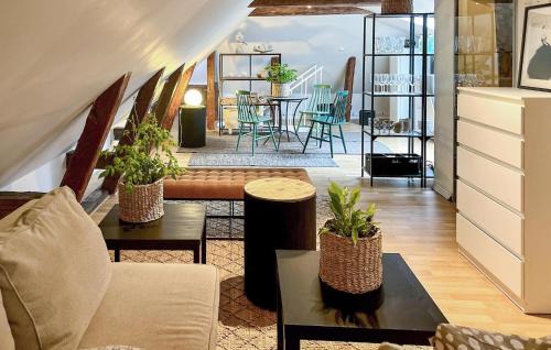Boras Apartment | Cozy Apartment In Borås With Wifi