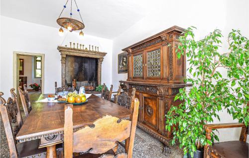 Feltre Apartment | Cozy Apartment In Feltre With Wifi