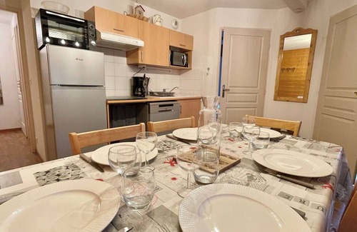 Flumet Apartment | Cozy Apartment in Flumet - Pool, Parking, 2 BR, 6 ppl