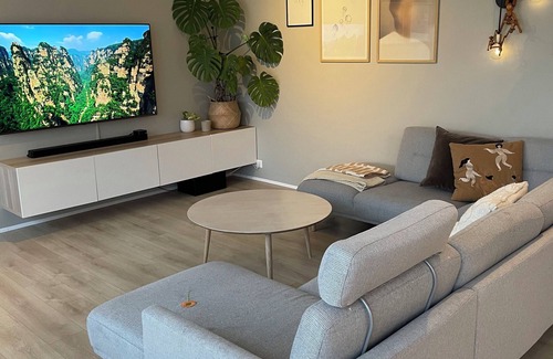 Mosfellsbaer Condo | Cozy apartment in Mosfellsbær with mountain views, ideal for couples or families