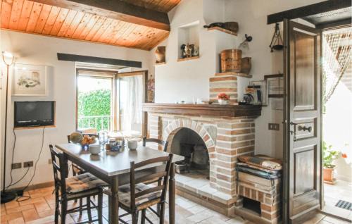Monte Rinaldo Apartment | Cozy Apartment In Monte Rinaldo