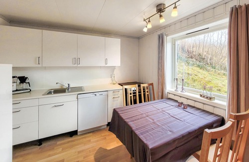 Sveio Apartment | Cozy apartment in Sveio with kitchen