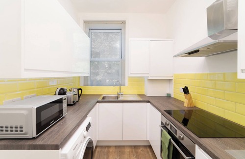 Hammersmith and Fulham Apartment | Cozy Apartment in the Heart of Fulham London