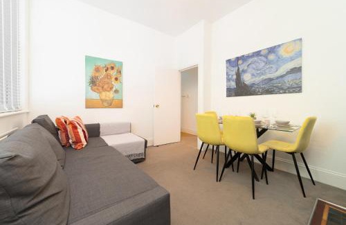 Hammersmith and Fulham Apartment | Cozy Apartment in the Heart of Fulham, London
