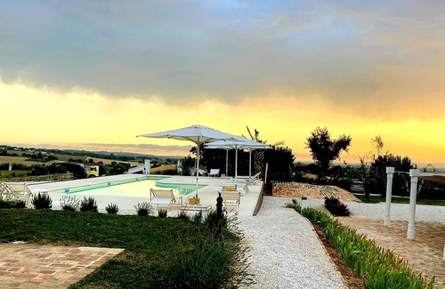 Monsano Apartment | Cozy apartment in villa with pool and sea view
