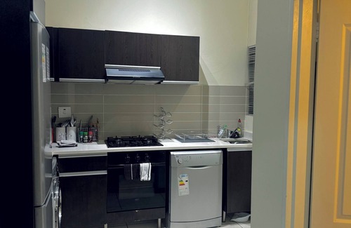 Greater Johannesburg Metropolitan Area Apartment | Cozy apartment in welcoming Fourways 1bed wifi 4km to Monte Casino 24/7security