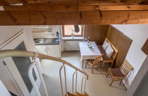 Aschach Apartment | Cozy Apartment “Konrad Schielin” with Mountain View, Wi-Fi & Balcony