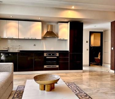 La Corniche Apartment | Cozy apartment near the sea