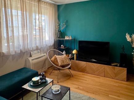 Zadar Apartment | Cozy apartment on top location with private parking