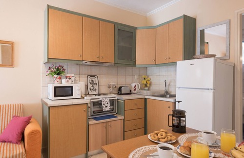 Kontokali House | Cozy Apartment w/swimming pool in olive garden in Corfu