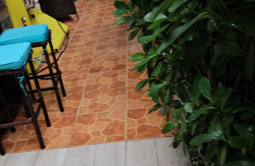 Ludlam Apartment | Cozy Apartment With Space for 4. Lovely and Quite Neighborhood