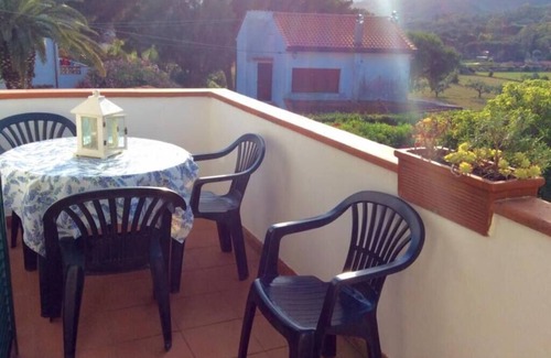 Lido di Capoliveri Apartment | Cozy apartment within walking distance of sandy beach
