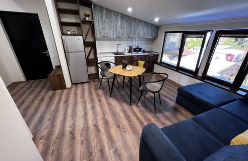 Chugureti Apartment | Cozy apartmnent with bedroom - Historic Building