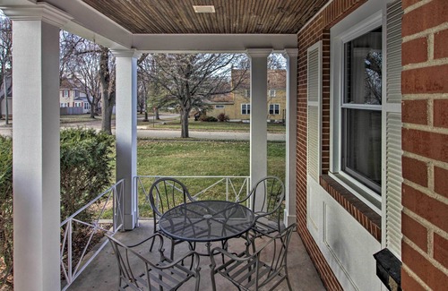 Appleton Cottage | Cozy Appleton Getaway w/Screened-in Porch + Yard!