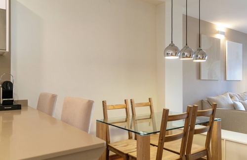 la Vila de Gracia Apartment | Cozy Apt. in Residential Center by Maison Piñata