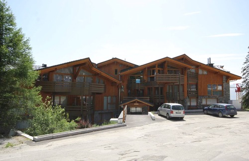 La Rosiere Apartment | Cozy apt, near slopes with free WIFI