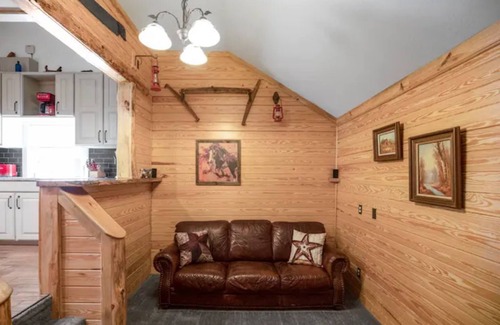 Enterprise Apartment | Cozy Apt w/Master BR & 2 Bed Kids Loft. Also- Covered Deck & Covered Parking.