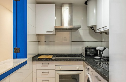 El Palo Apartment | Cozy Beachfront Apartment in Pedregalejo, Málaga