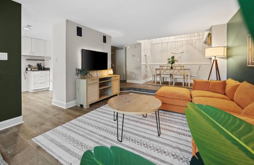 Montgomery Village House | Cozy Boho 3b3b | Playground