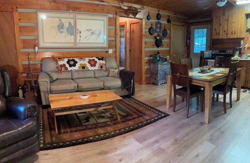 Topton Cabin | Cozy cabin for 4, 2 King size beds. Porch with view of lake. Full kitchen.